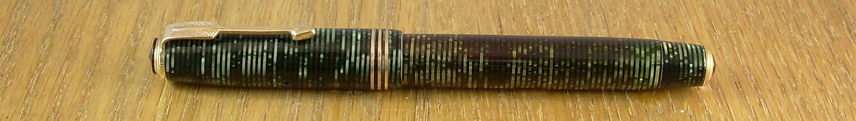Vacumatic Standard in Emerald Pearl. Probably 1937 or 1938, but the impression is polished away; the point is 1937 production.
