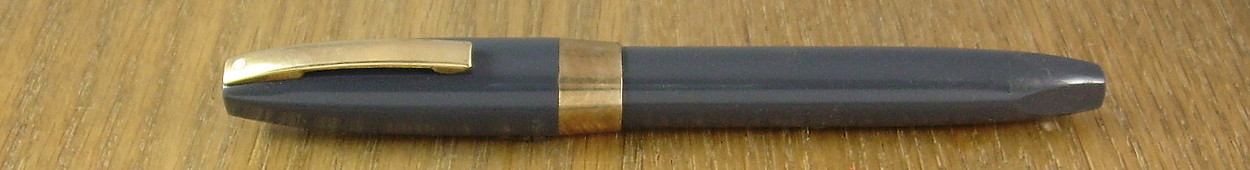 PFM III, showing the capped version of its stumpy profile.  The difference between this and the base model is the upgrade to gold, in both the trim and the point.